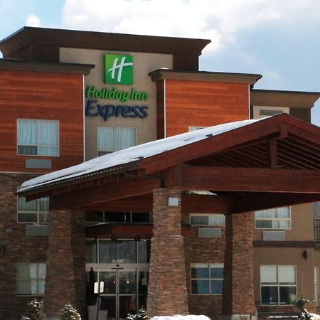 Holiday Inn Express Golden-Kicking Horse By Ihg Eksteriør bilde