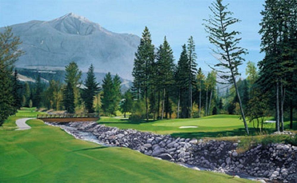 Holiday Inn Express Golden-Kicking Horse By Ihg Eksteriør bilde
